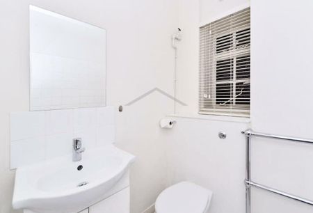 145 Fulham Road, Fulham - Photo 2