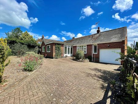 4 bedroom bungalow to rent - Photo 4