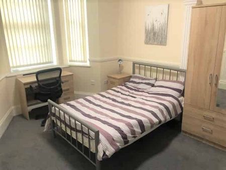 Bronze Studio - Photo 4