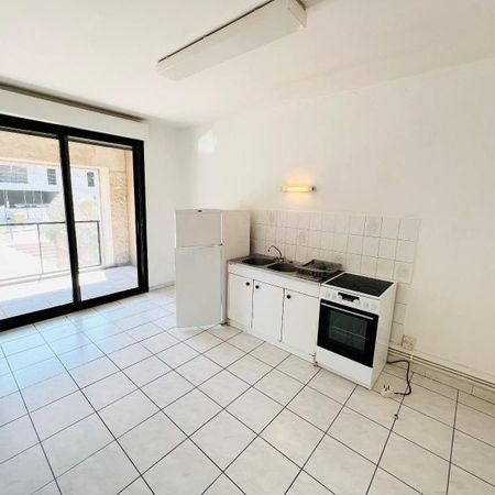 Location Appartement 2 pièces 40m² MACON 71000 - Photo 3