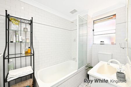 Elegantly designed and fully furnished two-bedroom apartment - Photo 4