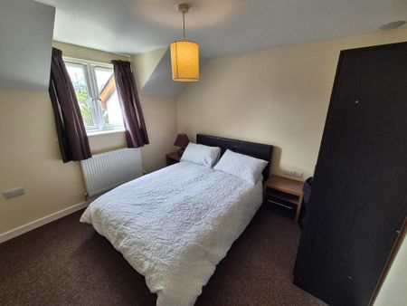 1 bedroom flat to rent - Photo 2