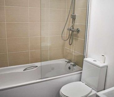 Belmont Terrace, Shipley, West Yorkshire, BD18 - Photo 3