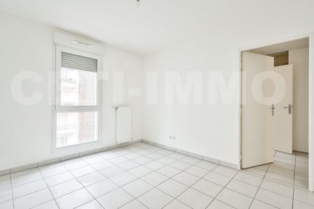 Location Appartement 3 Pièce(s) LYON 3EME ARR. (69003) - Photo 3