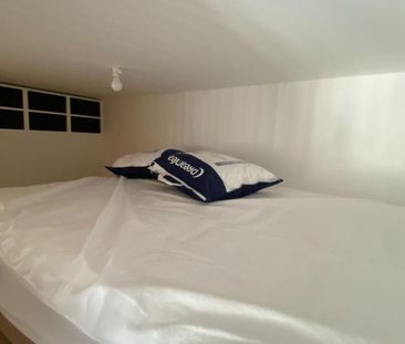 Location Appartement 1 pièce Meublé 13m² LA ROCHELLE 17000 - Photo 1