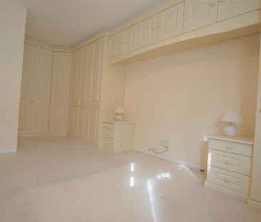 2 bedroom semi-detached house to rent - Photo 5