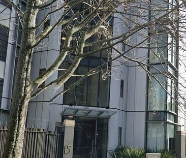 Apartment Near Viaduct Area - Photo 2