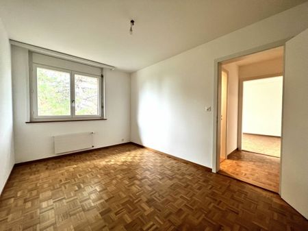 Bel appartement spacieux et rénové de 3.5 pièces, à 2 pas du CHUV - Photo 4