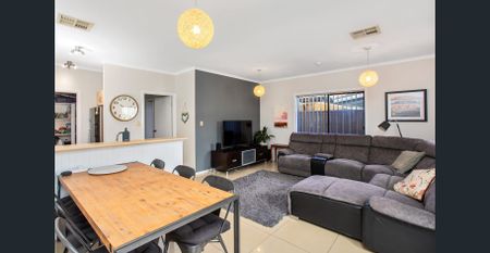 Modern Low-Maintenance Living in Quiet Aberfoyle Park Court - Photo 2