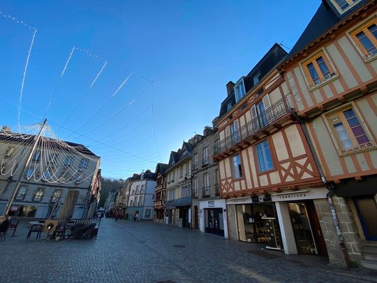 A LOUER – Appartement T3, AU COEUR du Centre Ville de Quimper, 76 m² avec deux Chambres ! - Photo 1