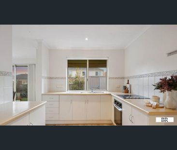 10 Cutlass Walk, Seaford Rise, SA 5169 - Photo 2