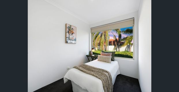Family Living in Prime Huntingdale Location - $800 per week - Photo 1