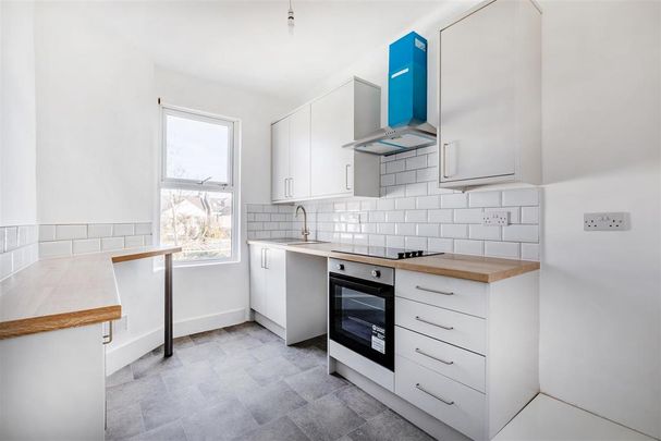 3 bedroom maisonette to rent - Photo 1