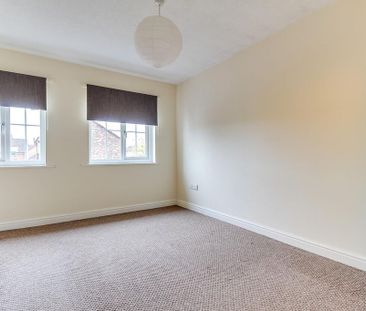 2 bedroom link detached house to rent - Photo 5