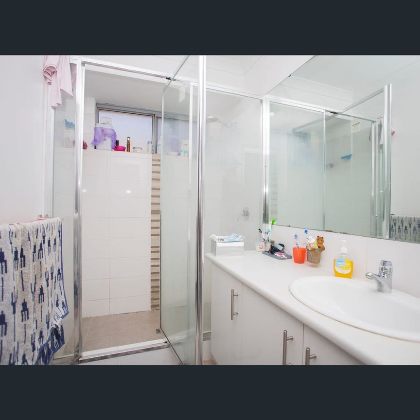 10 Laverton Road, Brabham, WA 6055 - Photo 1