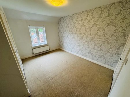 3 bedroom terraced house to rent - Photo 3