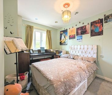 Sovereign Gardens, Miskin, PONTYCLUN - Photo 2
