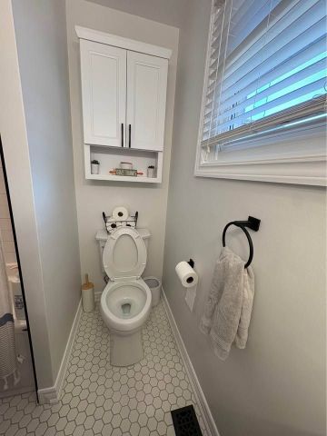 For Lease - 1074 Willowdale Avenue, Oshawa, Ontario - Photo 4