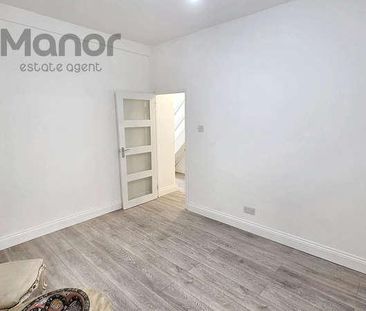 Chesterford Road, Manor, E12 - Photo 3