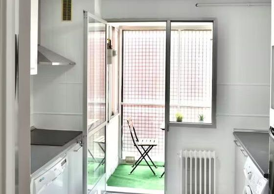 Calle de la Liberación, Madrid, Community of Madrid 28033