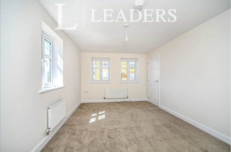 4 bedroom townhouse to rent - Photo 5