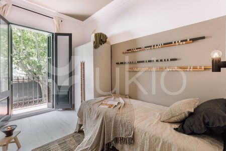 4 room luxury Flat for rent in Barcelona, Spain - Photo 2