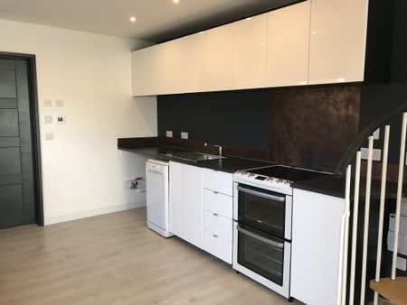 1 bedroom semi-detached house to rent - Photo 5