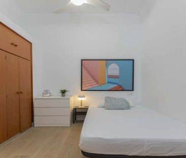 Room in a shared 5-bedroom apartment for rent in Russafa, professionals only - Foto 3