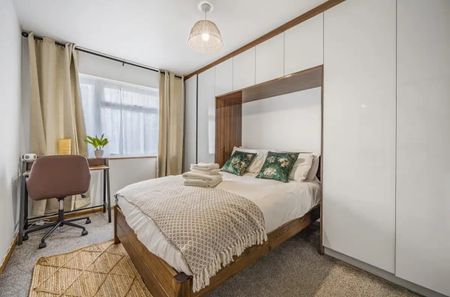 4 Bed Terraced House, Great Hampton Row, B19 - Photo 4