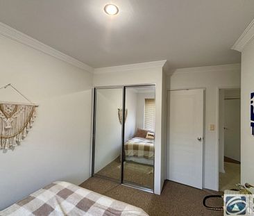 33B Farris Street, 6018, Innaloo Wa - Photo 2