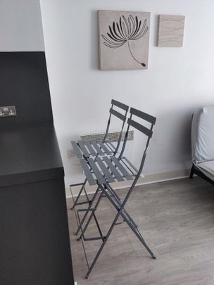 1 Bed Flat, Vallea Court, M4 - Photo 1