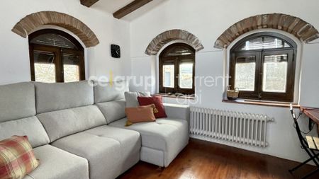 Es lloga casa amb encant com a habitatge habitual o segona residència al Baix Empordà - Photo 2