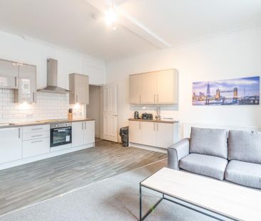 5 bedroom flat share to rent - Photo 1