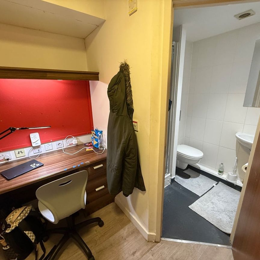 Room in a Shared Flat, Greatorex Street, E1 - Photo 1