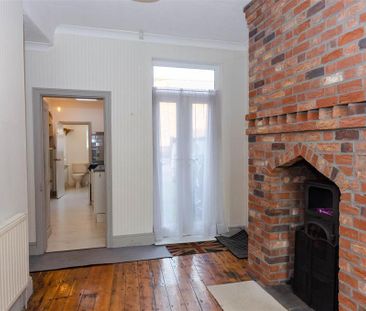 2 bedroom terraced house to rent - Photo 3