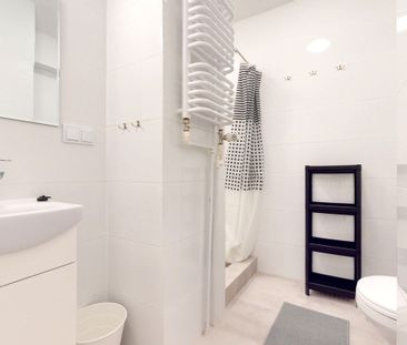 Warszawa, Żwirki i Wigury - Фото 6