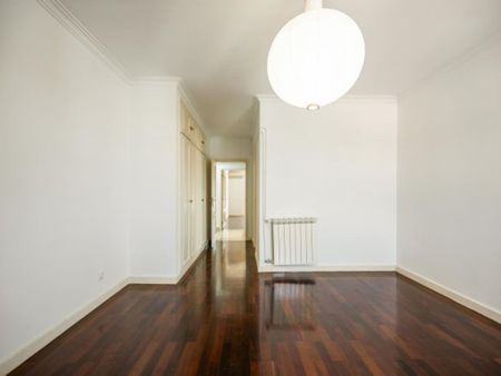 3 room luxury Apartment for rent in Cascais e Estoril, Portugal - Photo 4