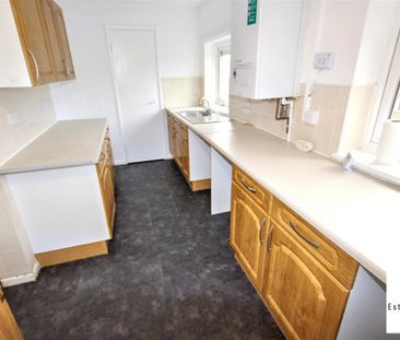 2 Bedroom Flat/Apartment To Let - Photo 2