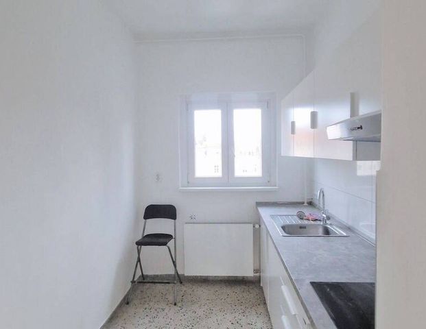ATTRAKTIVE WOHNUNG IM 4.OG AB SOFORT - Foto 1