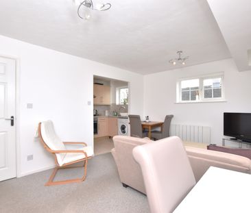 1 bedroom apartment to rent Red Lion Court, Bishop's Stortford, Her... - Photo 3