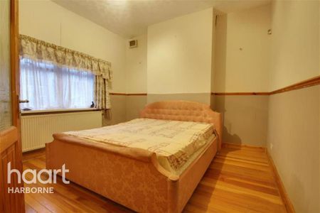 3 bedroom terraced house to rent - Photo 4