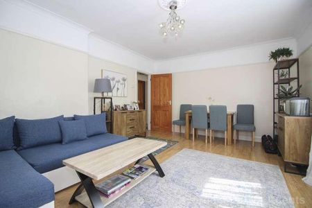 Muirfield Road, South Oxhey, WD19 - Photo 2