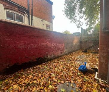 Warwick Road, Sparkhill, B11 - Photo 5