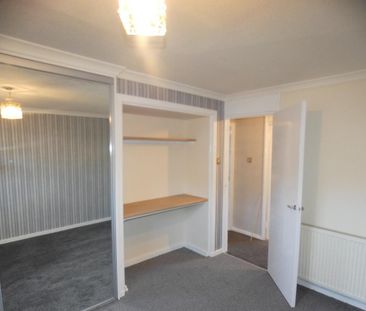 1 bedroom ground floor flat to rent - Photo 5