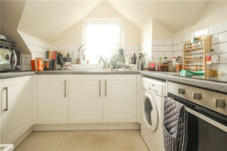 Riggindale Road, London, SW16 1QT - Photo 2
