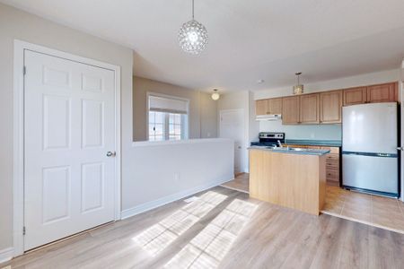 For Lease - 525 Country Glen Road Unit# Coach, Markham, Ontario - Photo 3