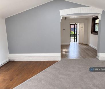4 bedroom detached house to rent - Photo 5