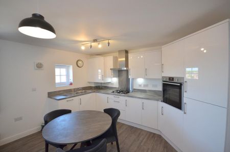 2 bedroom flat to rent - Photo 5