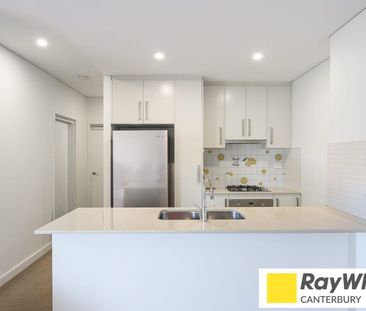 Modern, Light-Filled Two-Bedroom Apartment - Photo 6