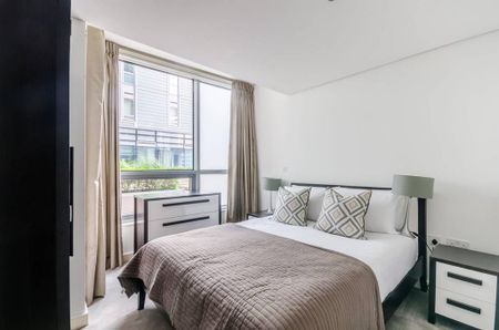 3 bedroom flat to rent - Photo 4